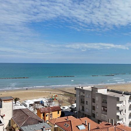 Se041 - Senigallia, Quadrilocale Accessoriato A 150Mt Dal Mare Buitenkant foto